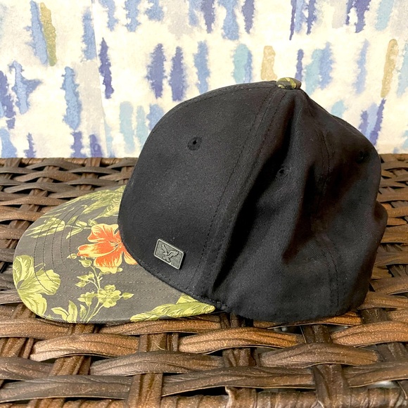 American Eagle adjustable cap - Picture 3 of 3